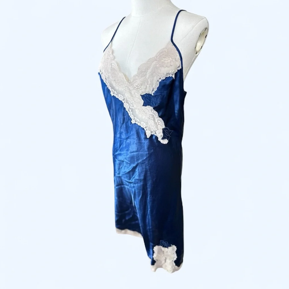 Victoria's Secret Gold Label SZ Med Blue & White Satin‎ lace Chemise slip dress